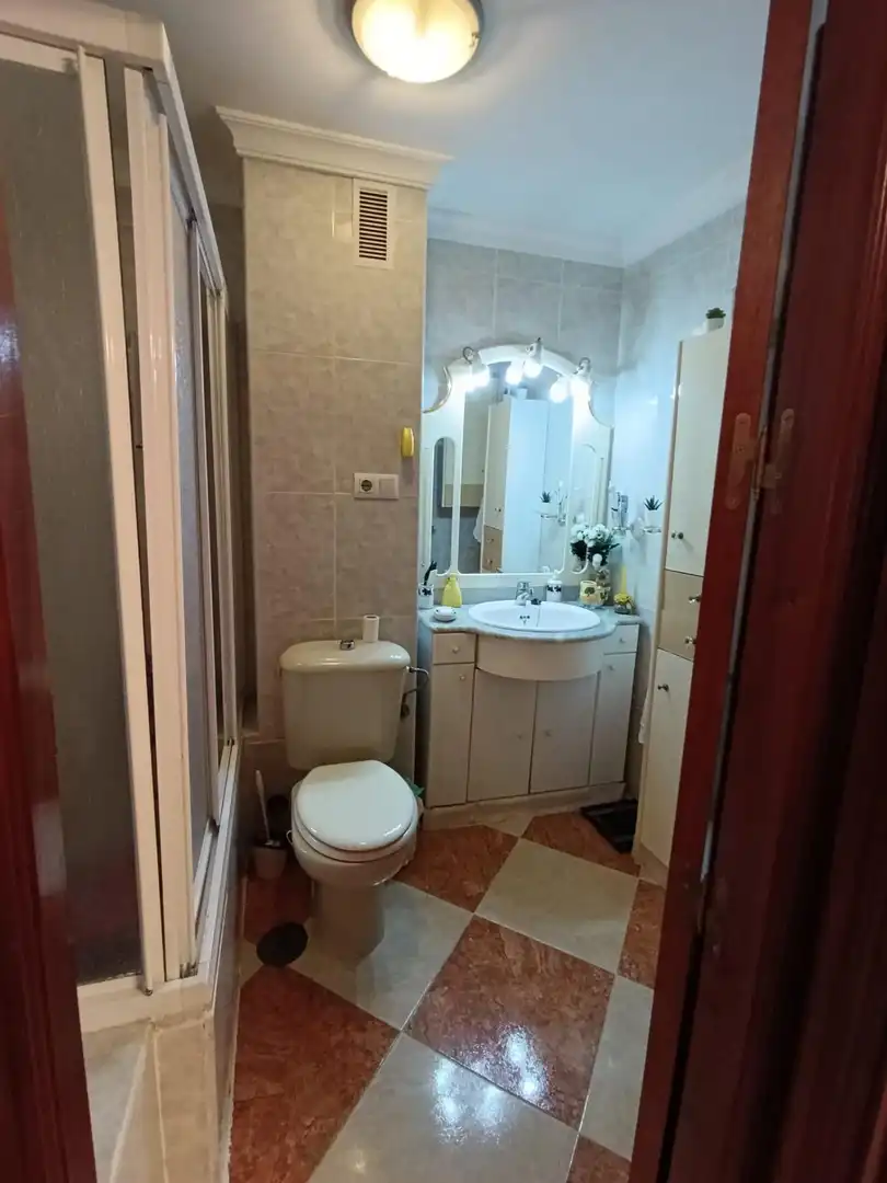 Bany de Pis en venda en San Fernando