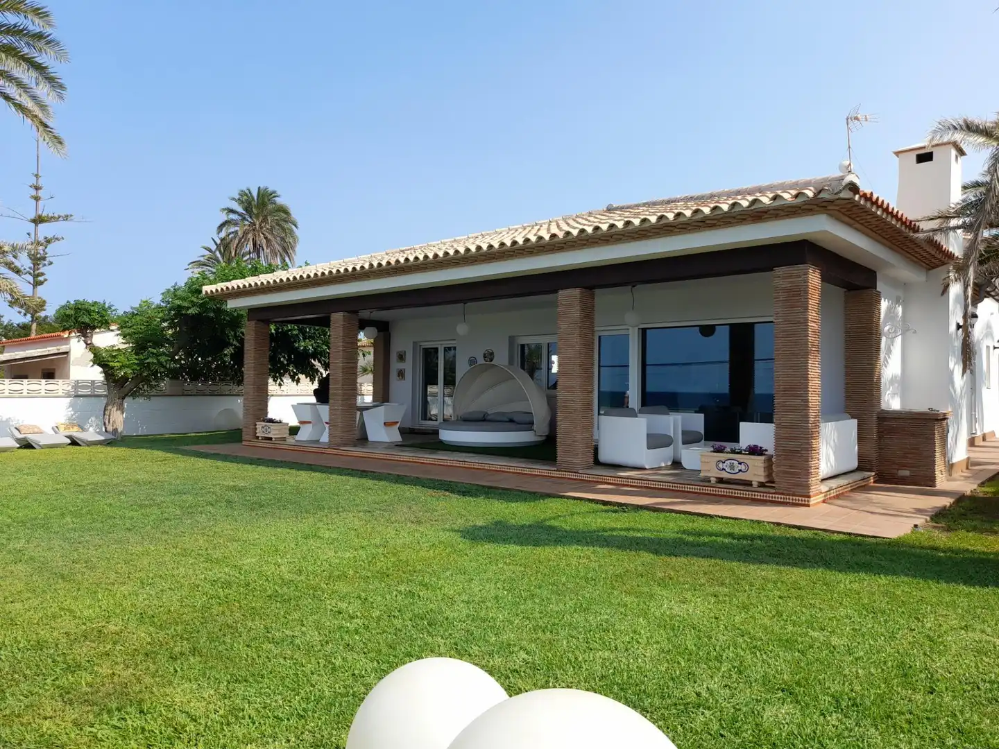 Terrassa de Casa o xalet en venda en Dénia amb Aire condicionat, Calefacció i Jardí privat
