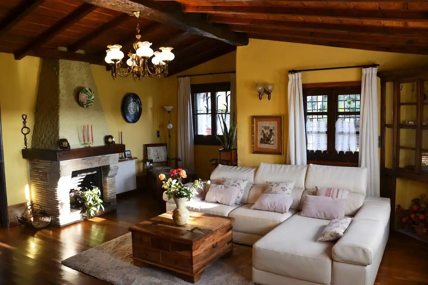 Living room of Commercial properties for sale in Peralada