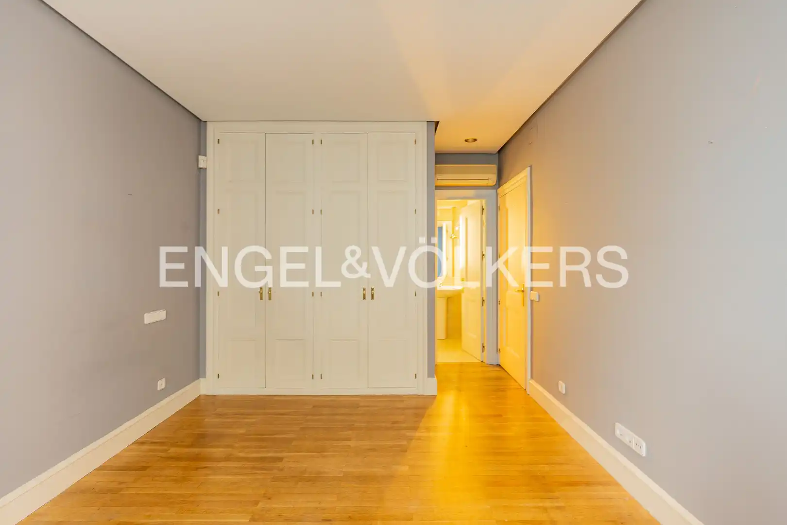 Piso en venta en Madrid con Aire acondicionado, Calefacción y Trastero