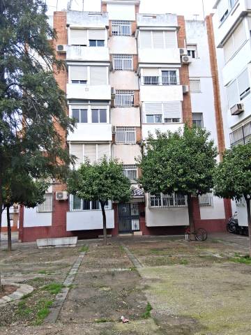 Piso en Venta en Calle ZAMBRA en San Pablo