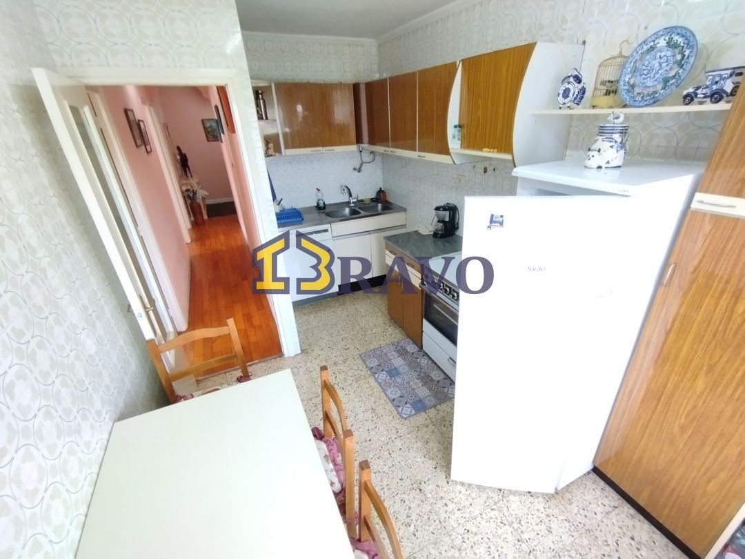 Cuina de Pis en venda en Merindad de Montija amb Calefacció, Moblat i Balcó