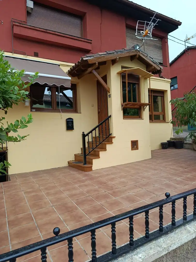 Exterior view of Ground floor for sale in Camargo  with Heating, Terrace and Storage room