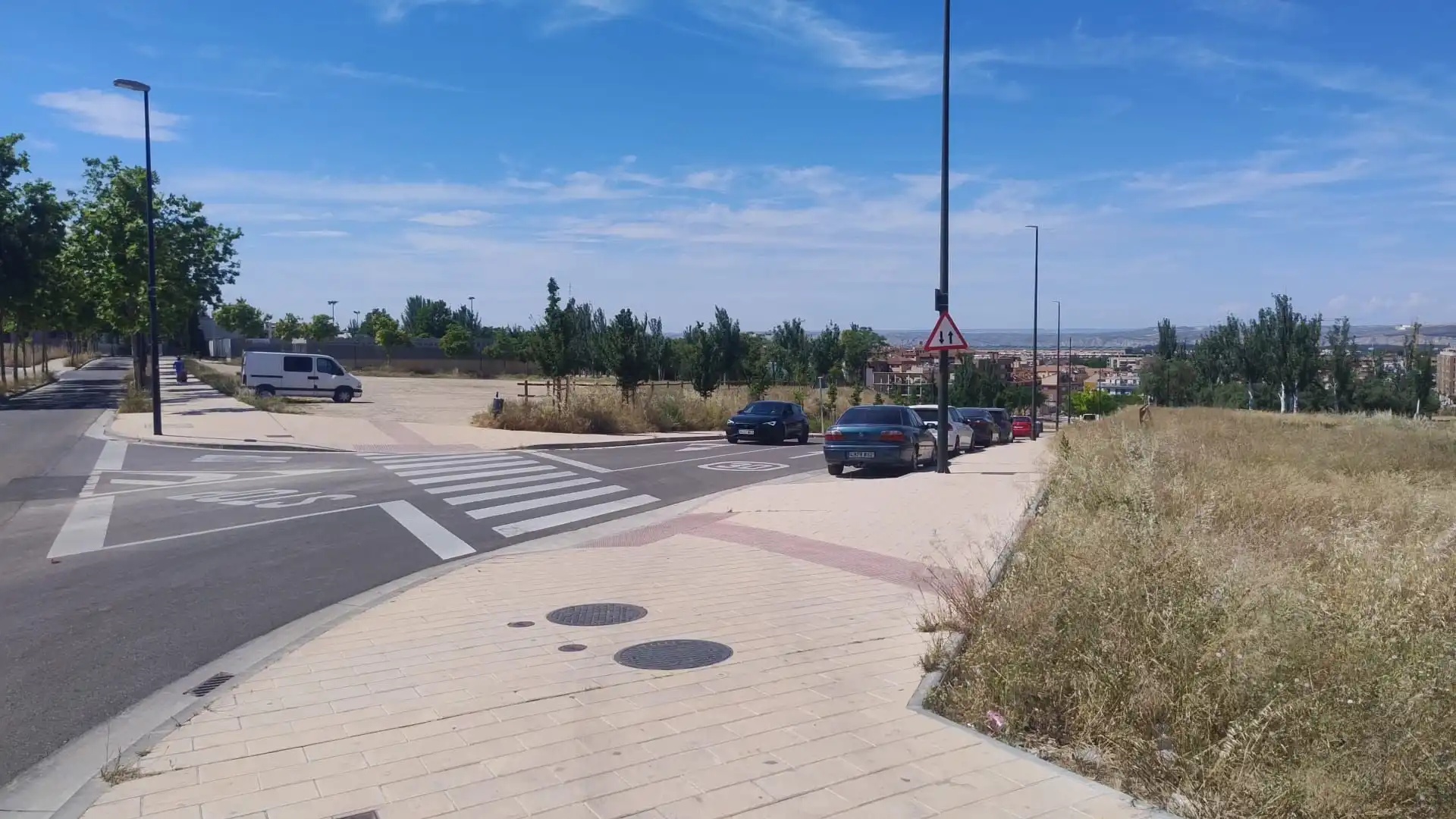 Vista exterior de Casa adosada en venta en Zaragoza con Aire acondicionado, Calefacción y Terraza