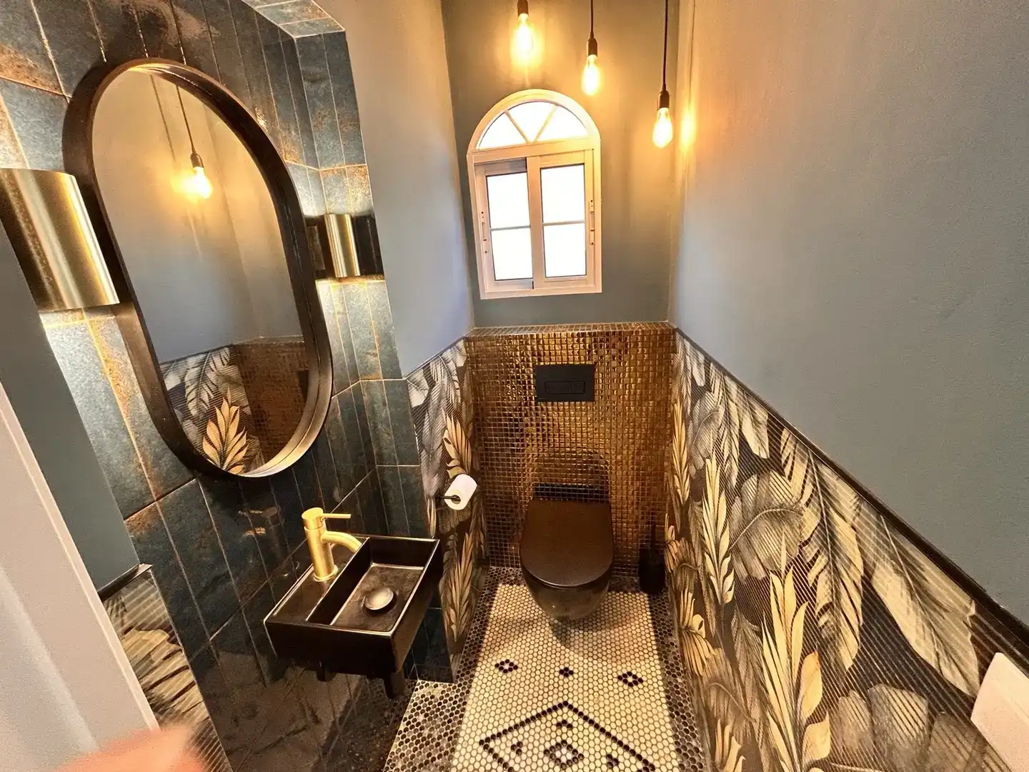 Bathroom of Houses for sale in Marbella  with Air Conditioner, Swimming Pool and Balcony