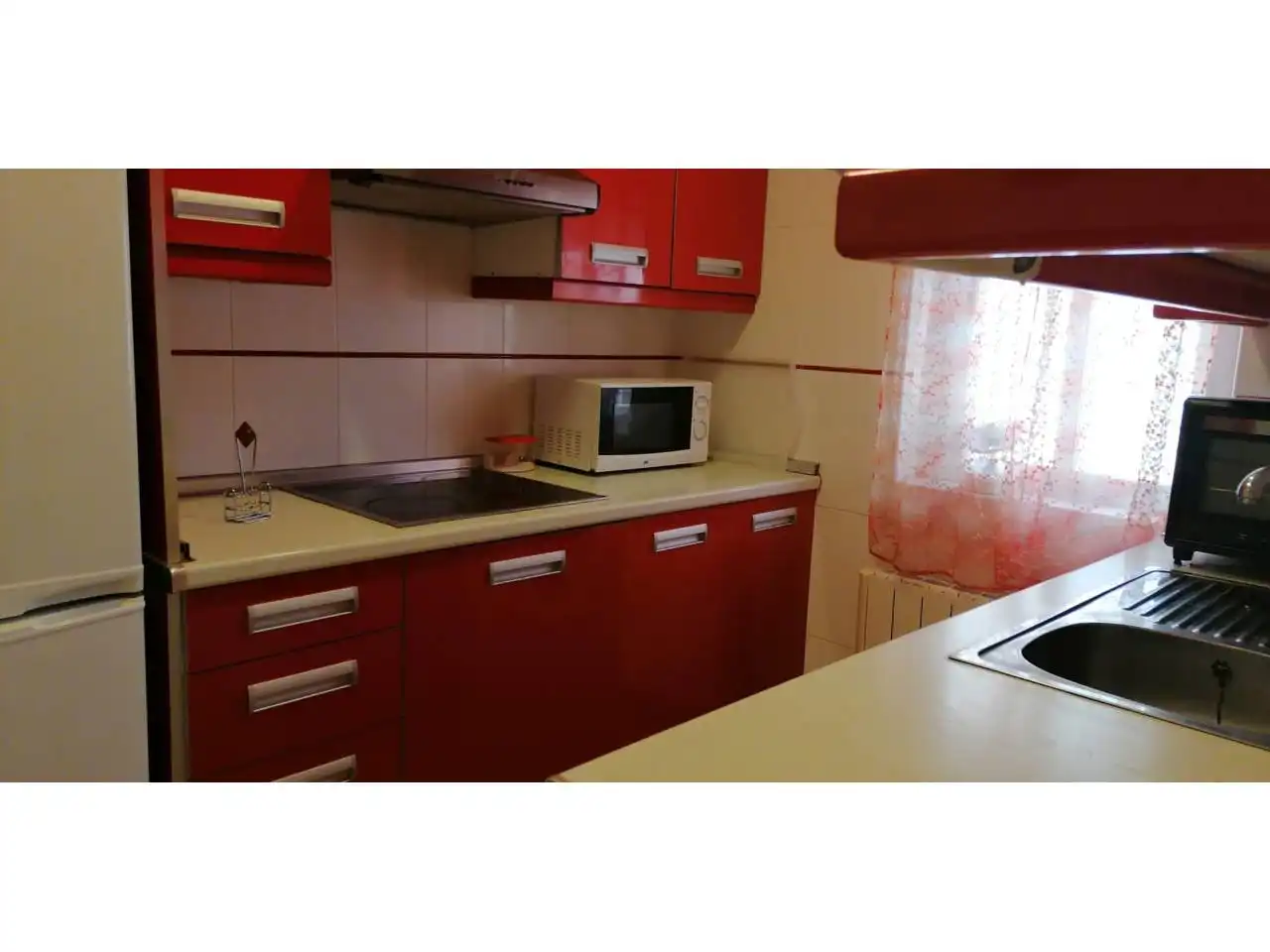 Cuina de Pis de lloguer en Toledo amb Aire condicionat, Calefacció i Moblat