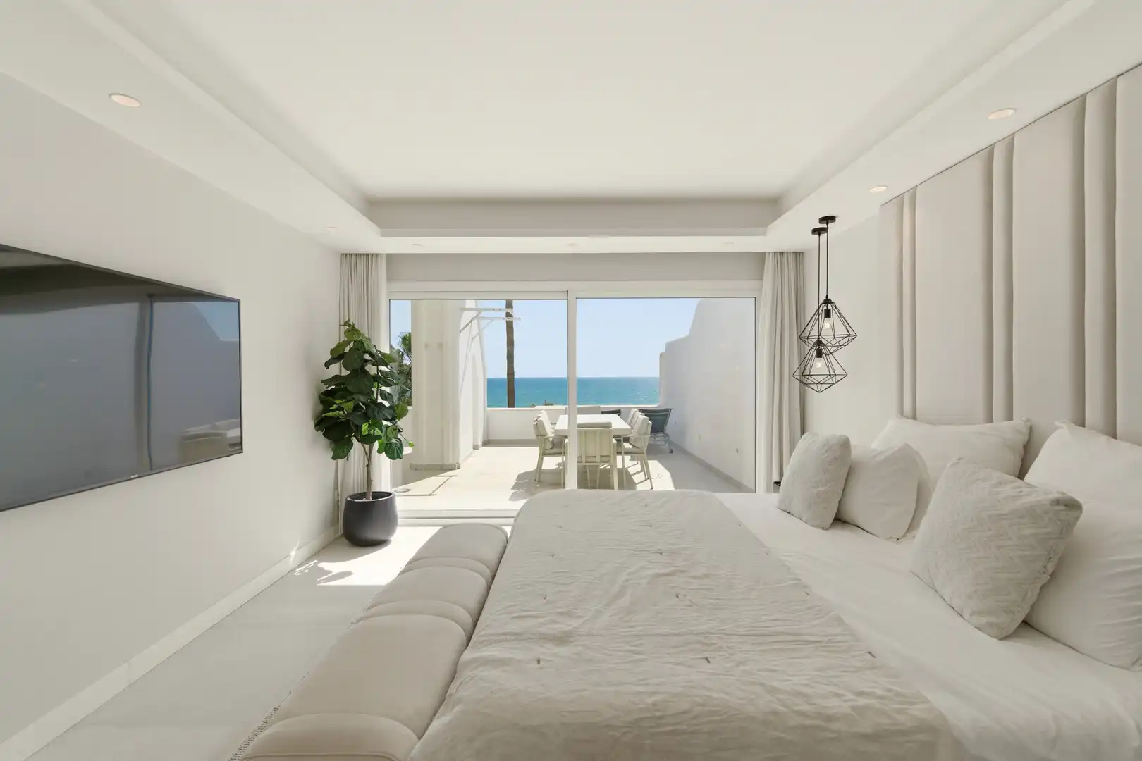 Bedroom of Attic for sale in Estepona  with Air Conditioner, Terrace and Swimming Pool