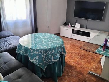 Casa con balcón en venta en Úbeda
