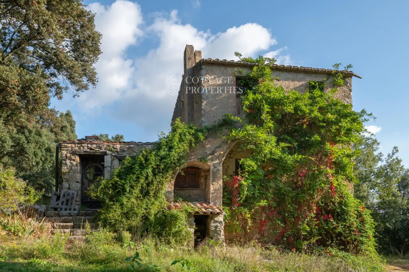 Außenansicht von Country house zum Verkauf in Maçanet de Cabrenys