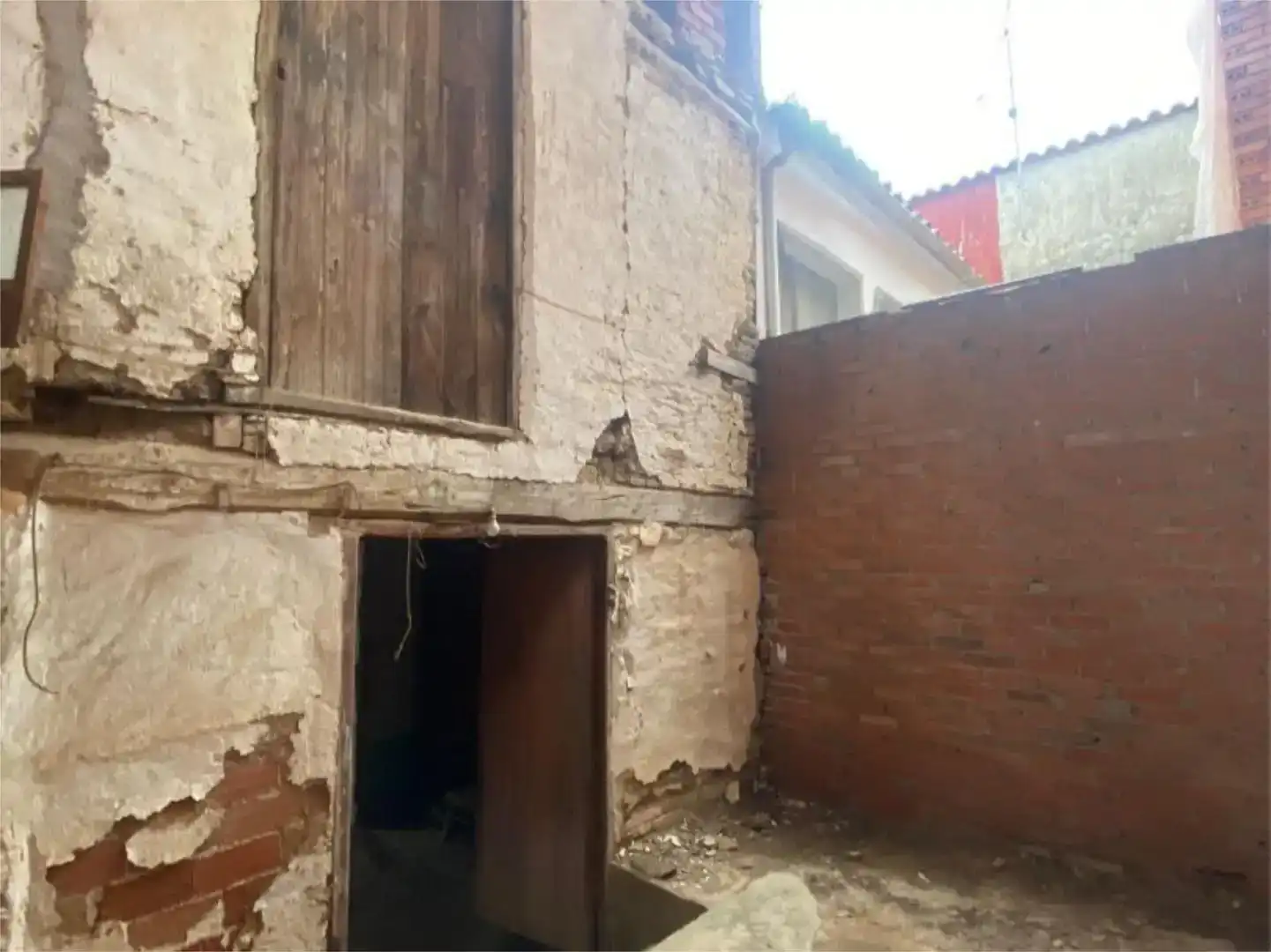 Vista exterior de Local en venta en La Nava de Ricomalillo, Toledo