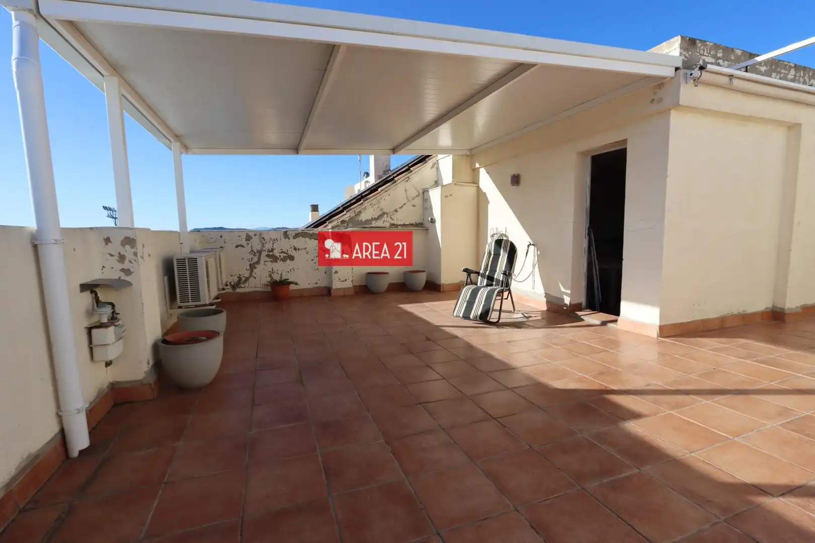 Terraza de Ático en venta en La Pobla de Vallbona con Aire acondicionado, Calefacción y Terraza