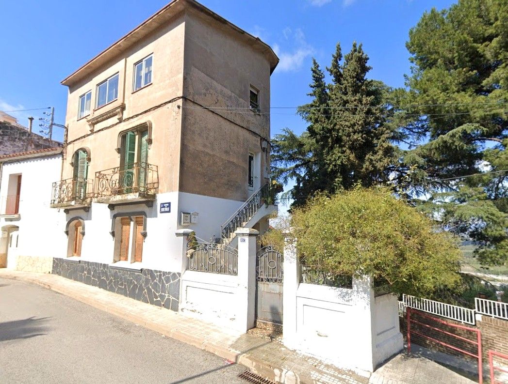 Vista exterior de Casa adosada en venda en Gelida