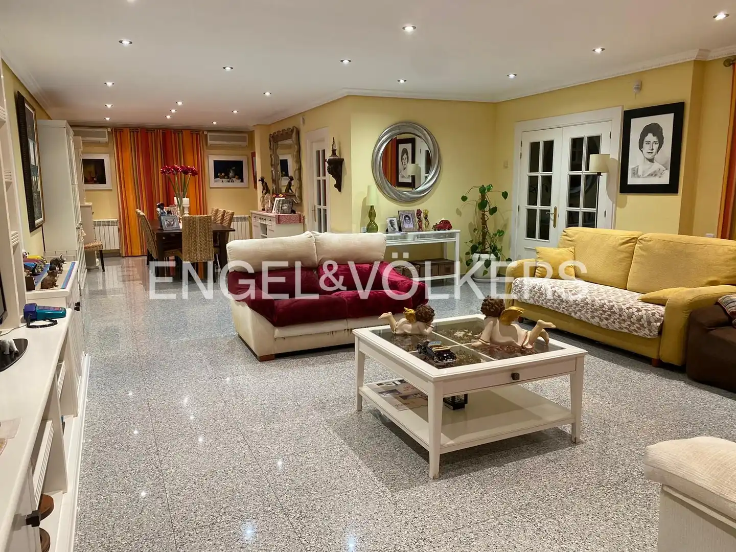 Living room of Houses for sale in Bareyo  with Air Conditioner, Heating and Private garden