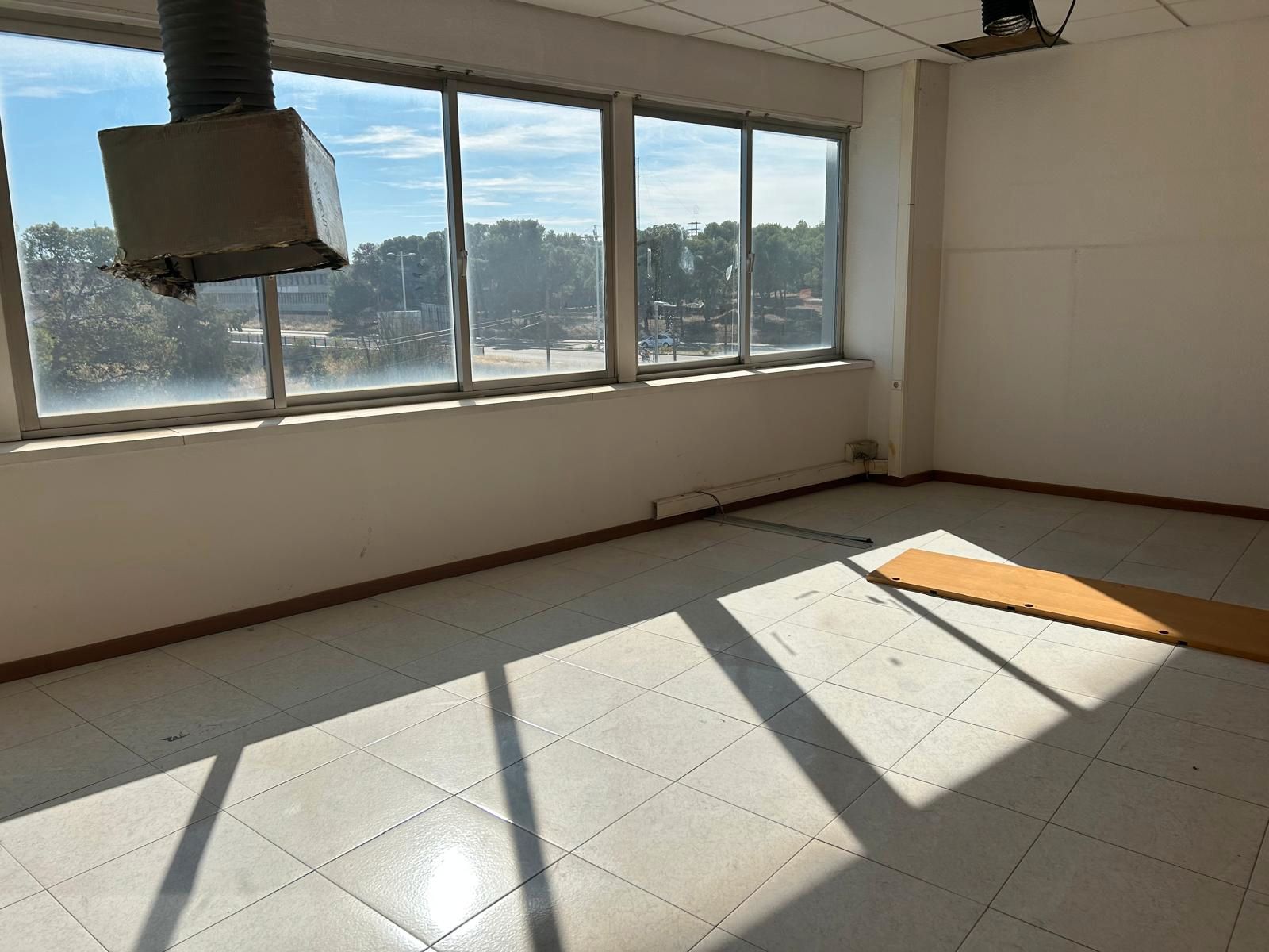 Office for sale in  Zaragoza Capital
