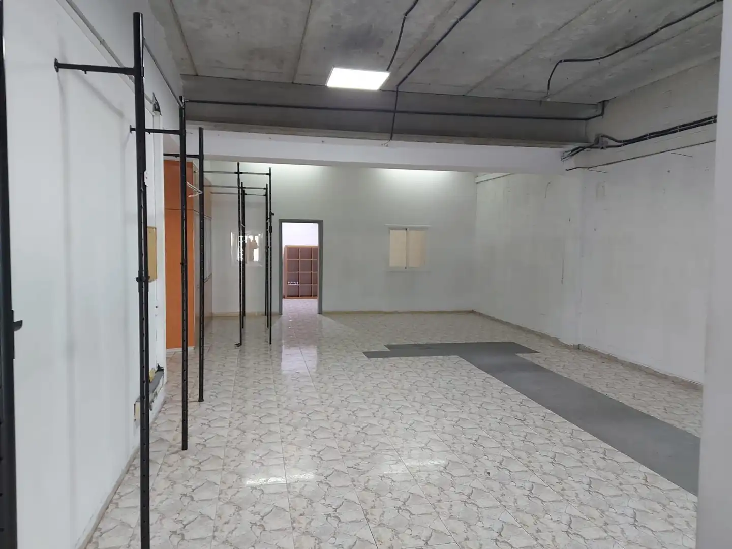 Industrial buildings for rent in Badalona