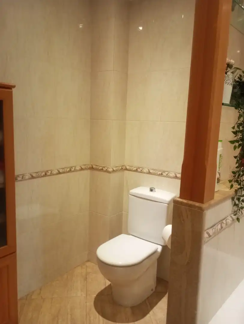 Baño de Dúplex en venta en Avià con Calefacción, Horno y Balcón