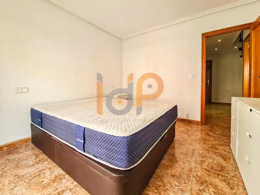 Habitación de Piso en venta en Huércal-Overa con Aire acondicionado, Terraza y Trastero