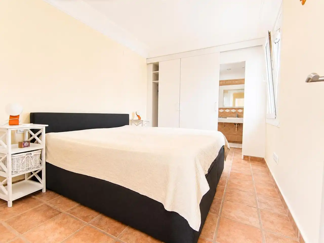 Habitación de Casa o chalet en venta en Oliva con Terraza y Piscina comunitaria