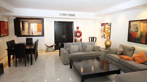Foto 4 de Casa adosada en venta en La Carolina - Guadalpín, Marbella