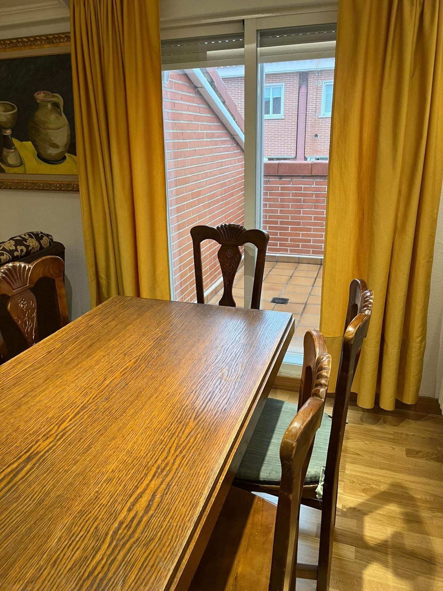 Comedor de Ático en venta en Ávila Capital con Terraza, Amueblado y Piscina comunitaria
