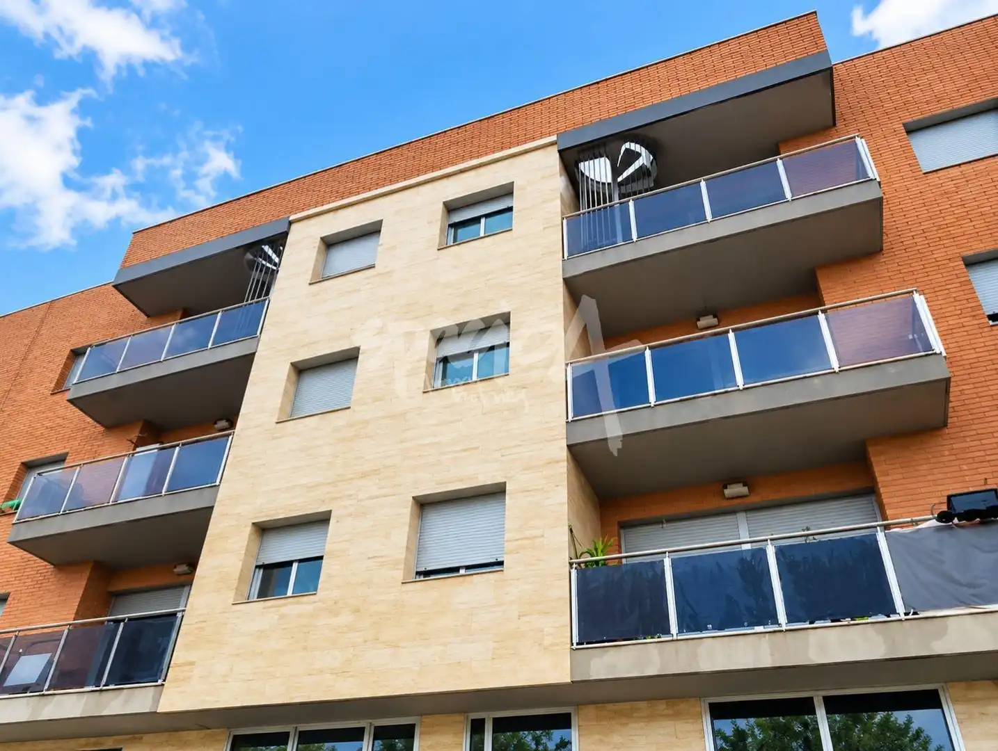 Exterior view of Flat for sale in Móra d'Ebre  with Community pool
