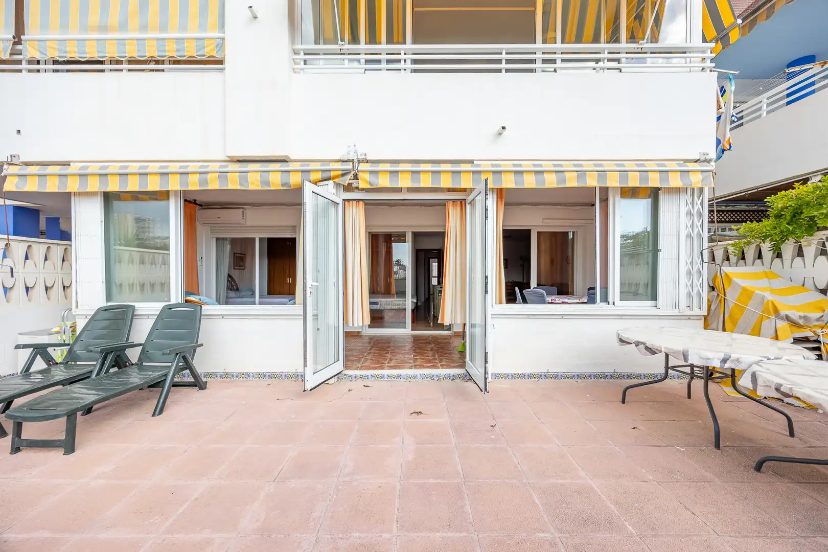 Terraza de Apartamento en venta en Villajoyosa / La Vila Joiosa con Piscina, Amueblado y Piscina comunitaria