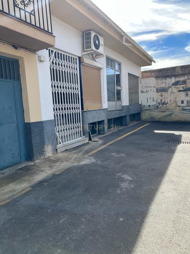 Parking de Local en venta en Padul