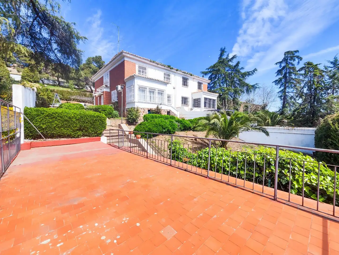 Vista exterior de Casa o chalet en venta en Puertollano con Aire acondicionado, Calefacción y Jardín privado