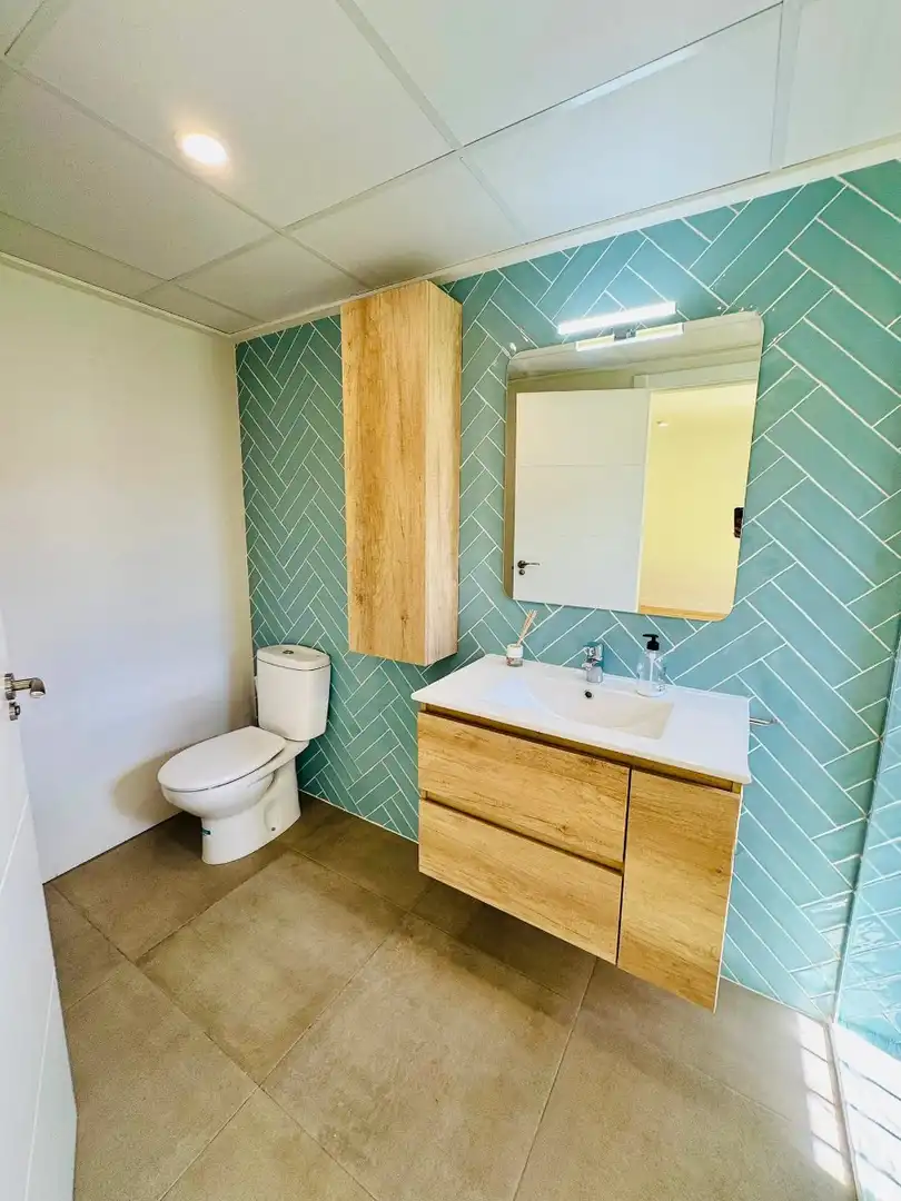 Badezimmer von Haus oder Chalet zum Verkauf in Torrevieja mit Klimaanlage, Heizung und Privatgarten