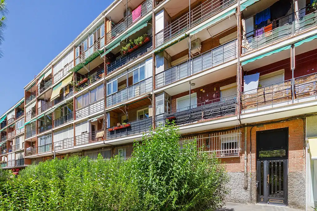 Vista exterior de Piso en venta en Madrid