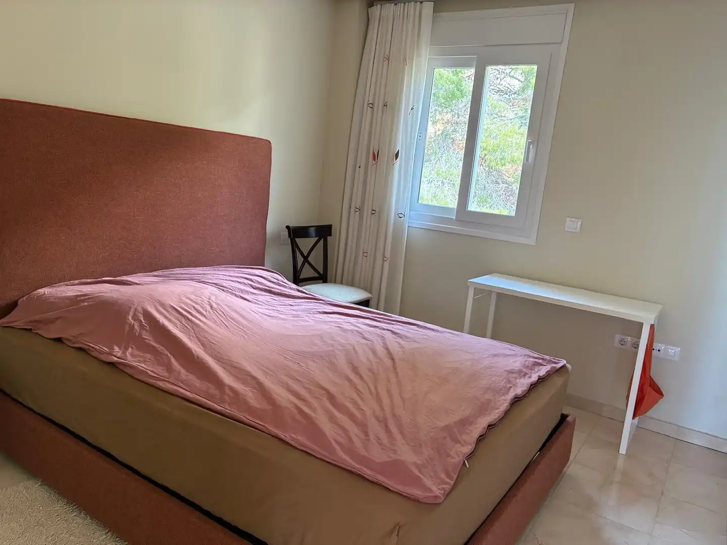 Schlafzimmer von Dachboden zum Verkauf in Altea mit Klimaanlage, Heizung und Möbliert