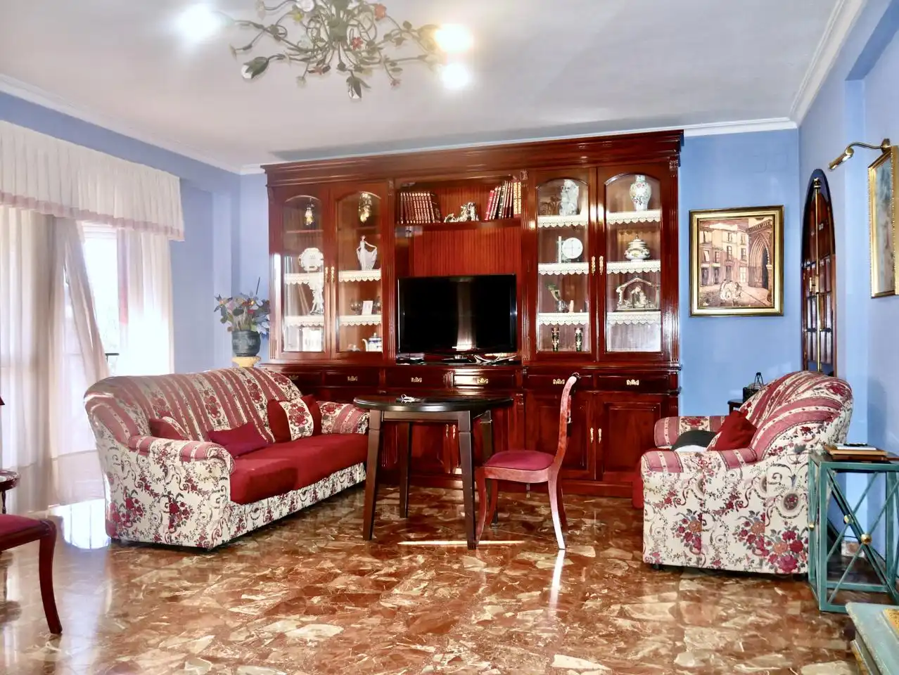 Living room of Flat for sale in Sevilla  with Air Conditioner, Terrace and Furnished