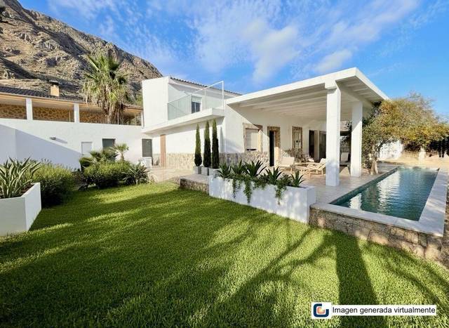 Casa-chalet en Venta en Rebolledo