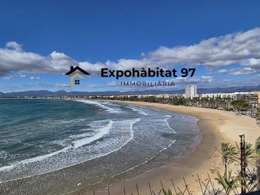 Apartament amb balcó en venda a Passeig COLON