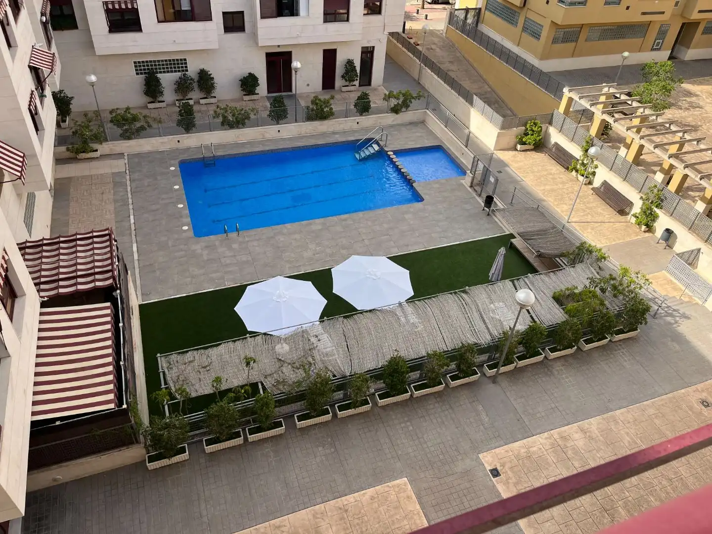Appartamento con piscina in affitto a periodista antonio herrero 3