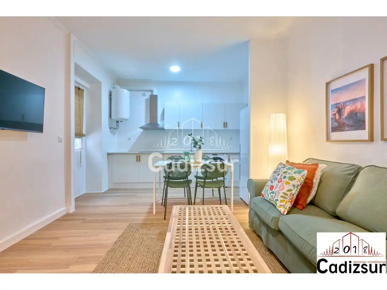 Sala de estar de Piso en venta en Cádiz con Trastero y Amueblado
