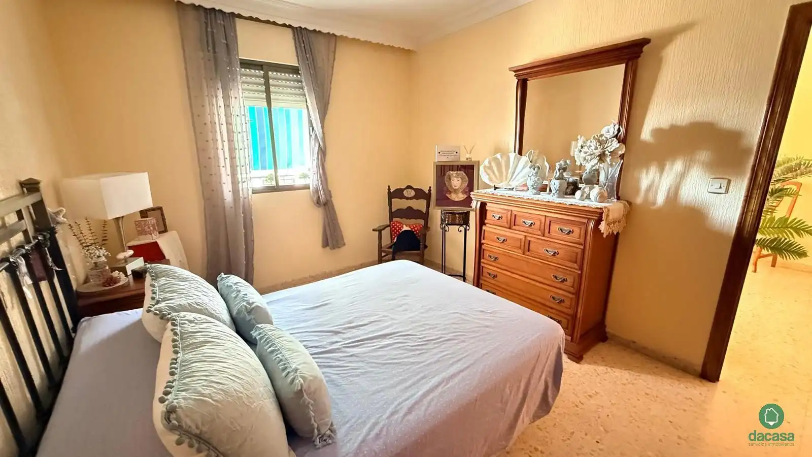 Habitación de Piso en venta en Trigueros con Aire acondicionado, Terraza y Amueblado