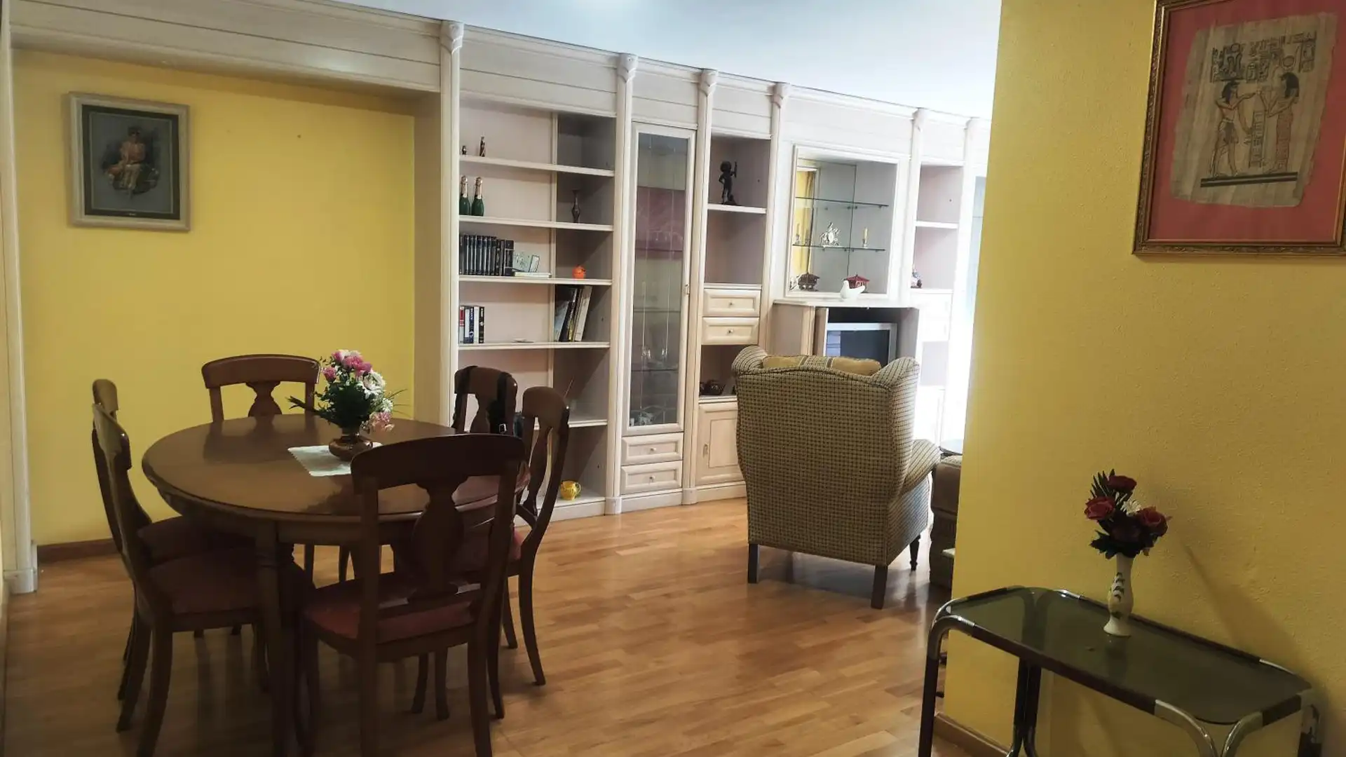 Sala de estar de Piso en venta en Ponferrada con Calefacción, Terraza y Trastero