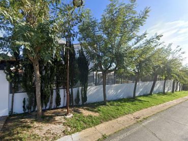 Maison avec balcon à vendre à CHIRINA DE LA 16