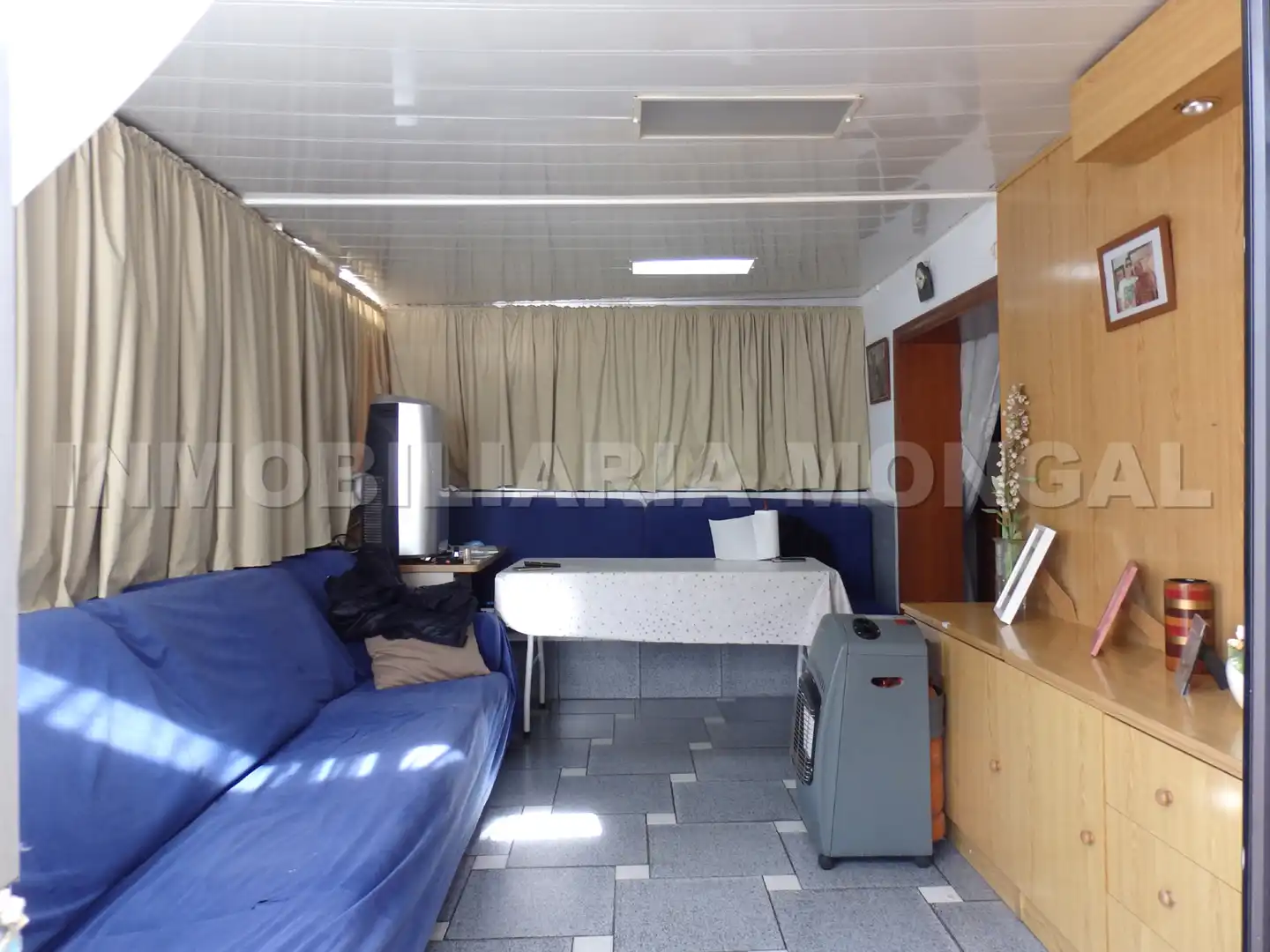 Sala d'estar de Àtic en venda en L'Hospitalet de Llobregat amb Aire condicionat, Terrassa i Forn
