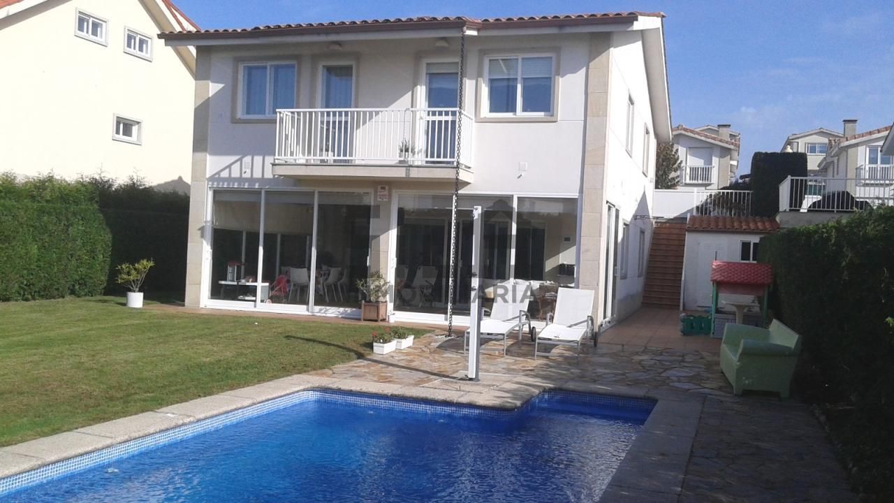 Swimming pool of House or chalet for sale in Ourense Capital   with Heating, Private garden and Parquet flooring