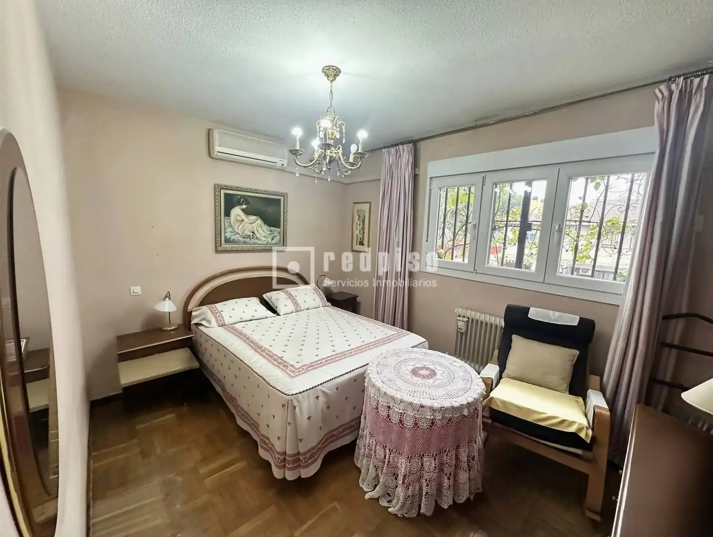 Dormitori de Casa o xalet en venda en Madrid amb Aire condicionat, Calefacció i Terrassa