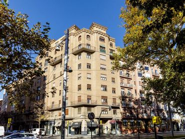 Piso con ascensor en venta en Paseo GRAN VIA (RAMON Y CAJAL) 44
