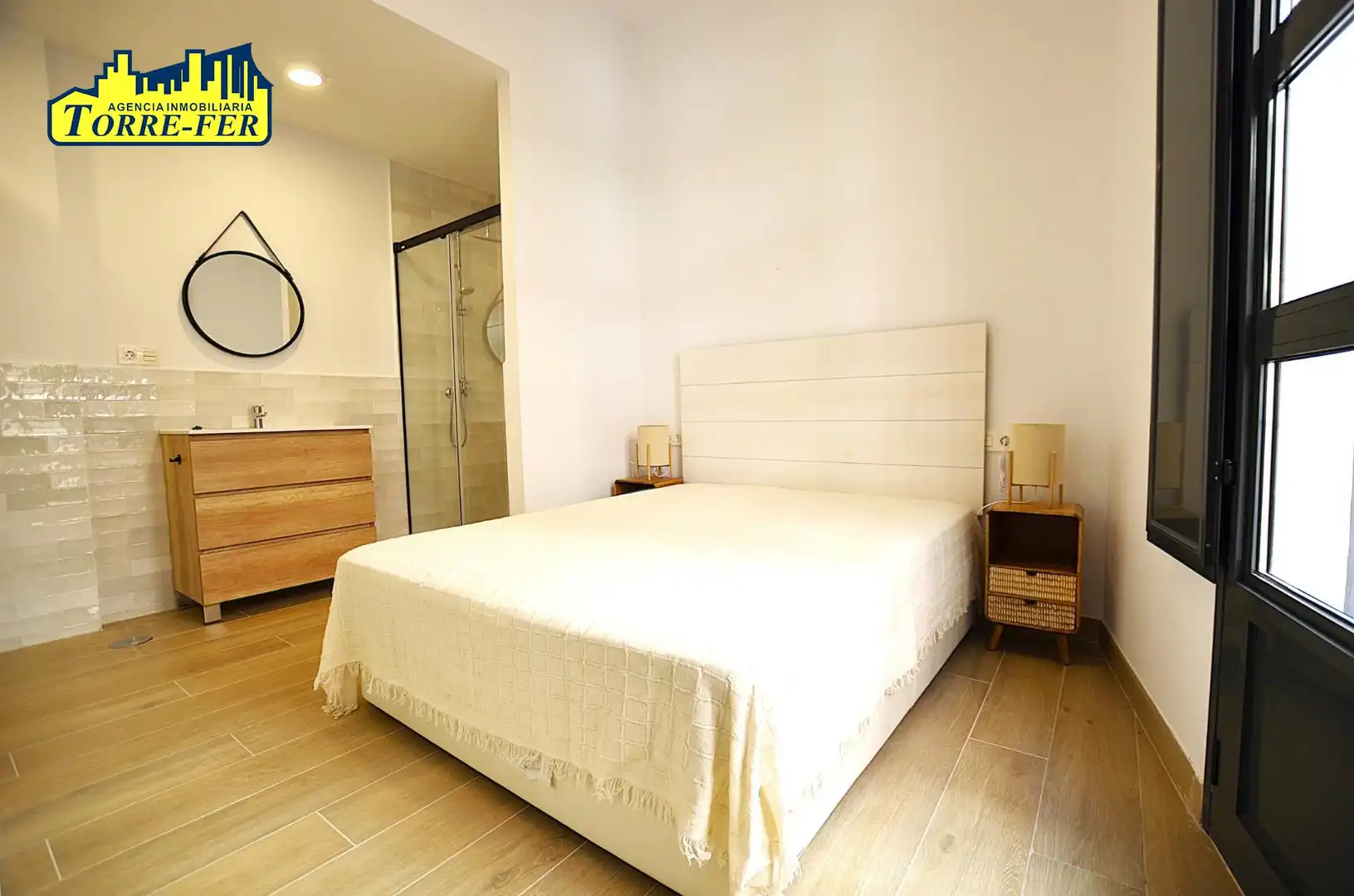 Bedroom of Apartments for rent in Almería  with Air Conditioner and Furnished