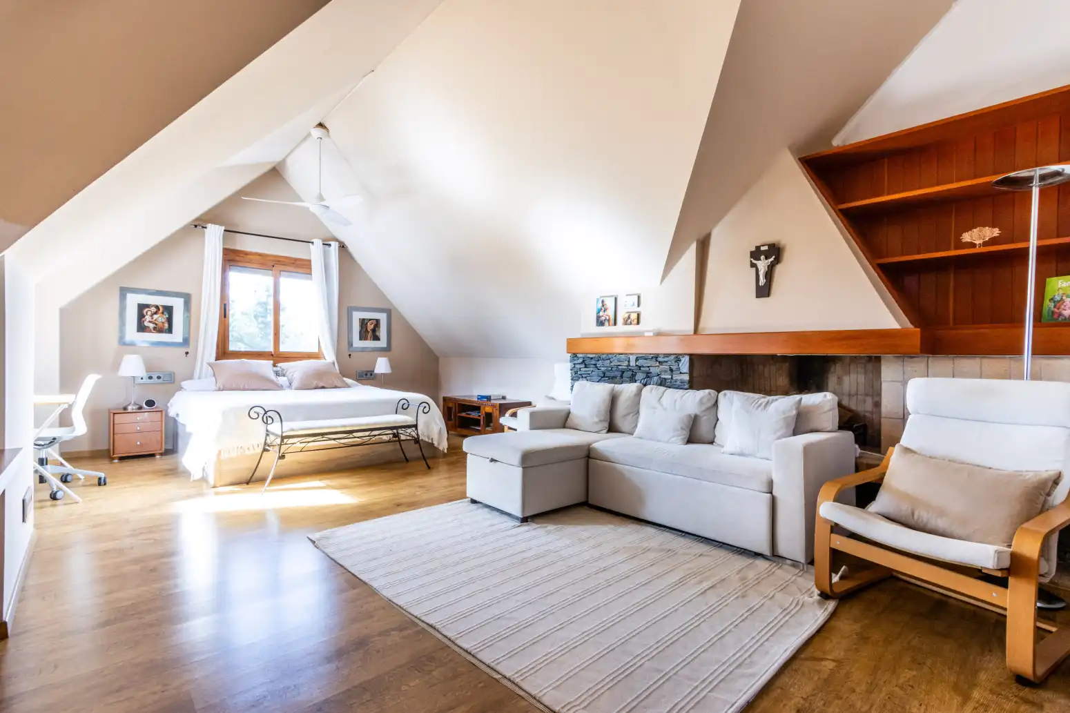 Sala d'estar de Casa o xalet en venda en Matadepera amb Calefacció, Parquet i Terrassa