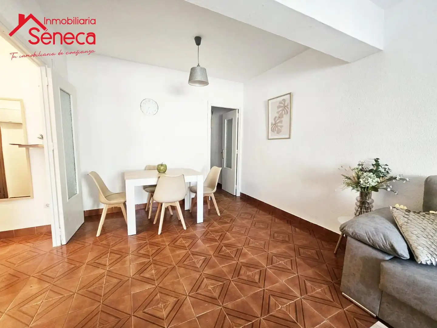 Comedor de Piso de alquiler en Córdoba con Terraza y Amueblado