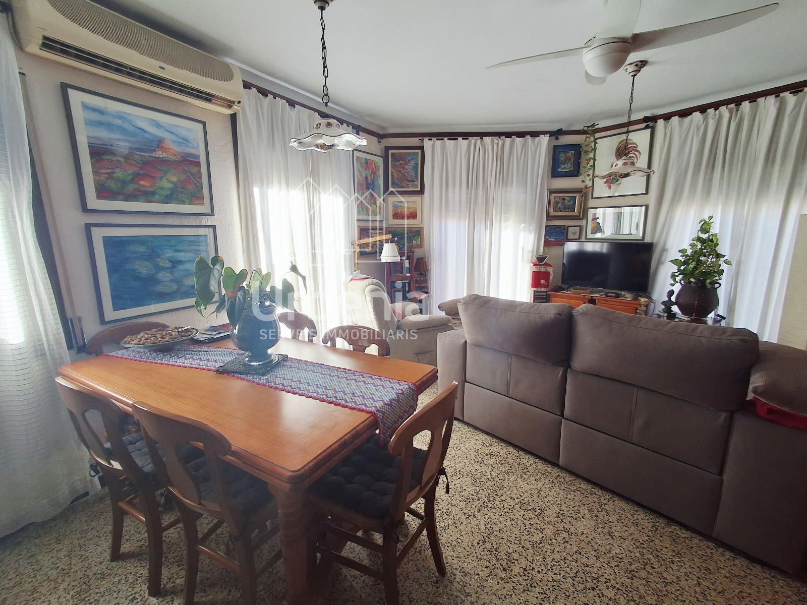 Sala d'estar de Pis en venda en Mataró amb Aire condicionat i Calefacció