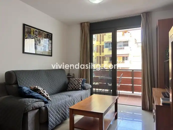 Wohnzimmer von Wohnung zur Miete in Puerto de la Cruz mit Möbliert, Waschmaschine und Mikrowelle