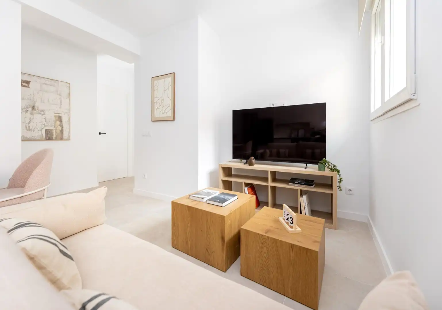 Living room of Apartments for sale in Granada  with Air Conditioner, Heating and Furnished