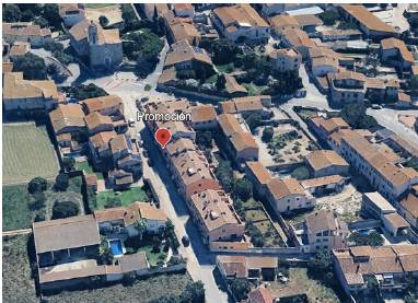 Edificio en Venta en Plaça Major en Riumors